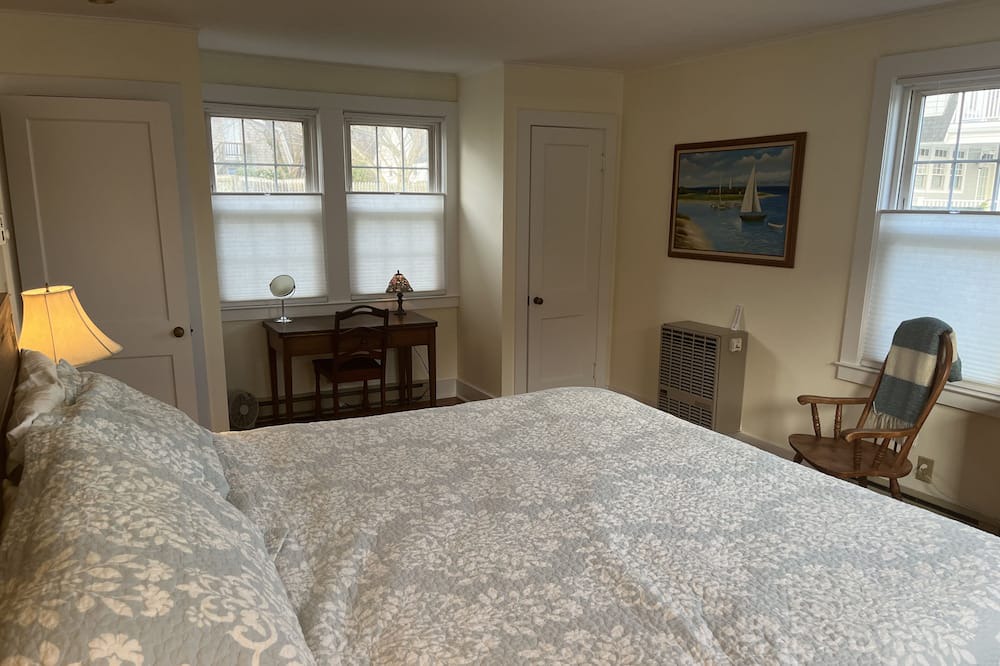 Photo of Bedroom in Niantic