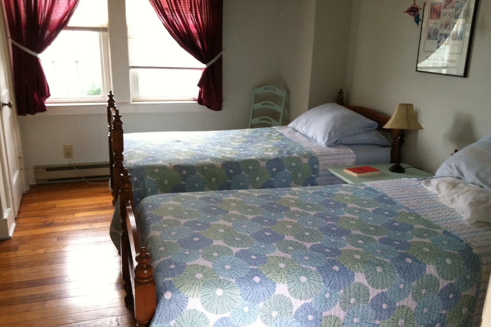 Photo of Bedroom in Niantic