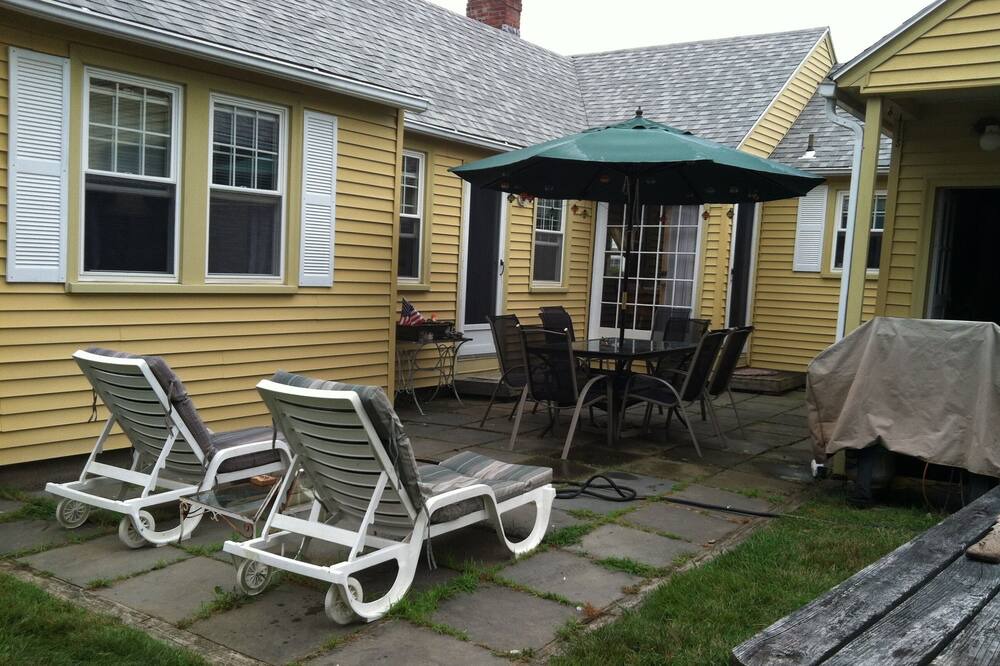 Photo of Others in Niantic
