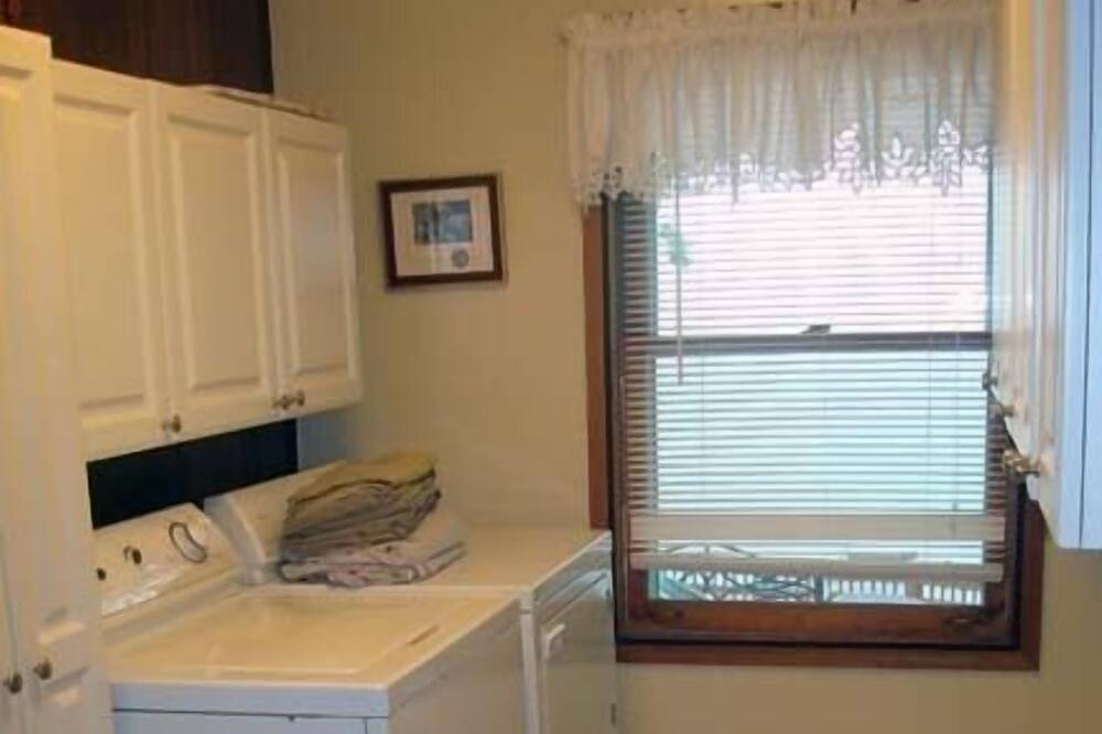 Photo of Bedroom in Ithaca