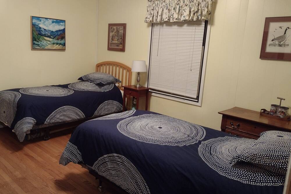 Photo of Bedroom in Ithaca