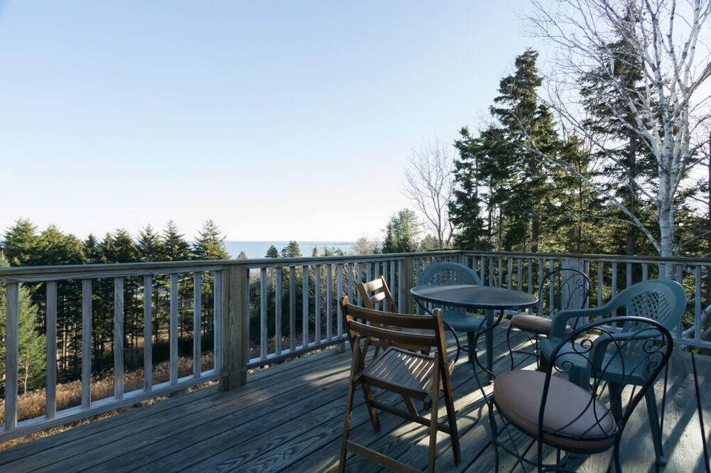 Photo of Patio Balcony in Mid-Coast and Islands