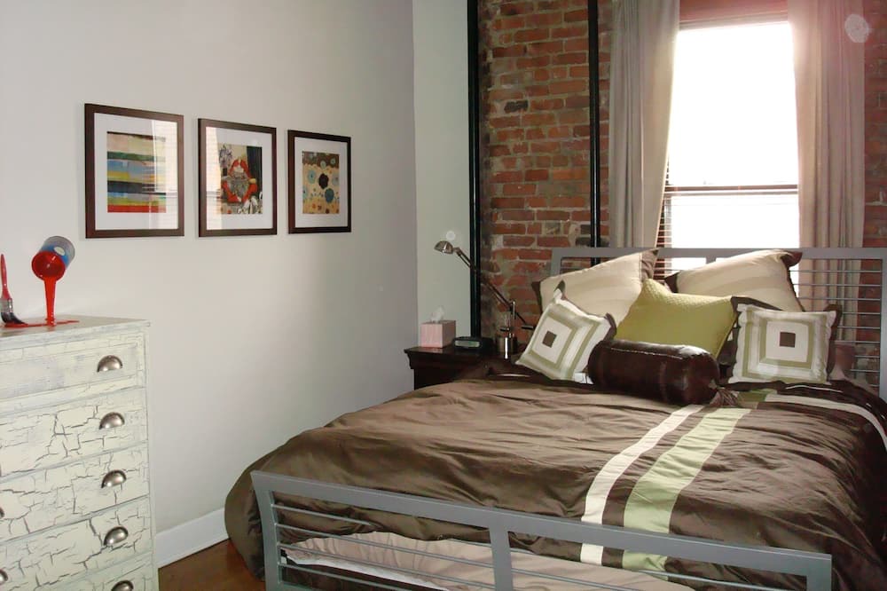 Photo of Bedroom in Downtown Boston