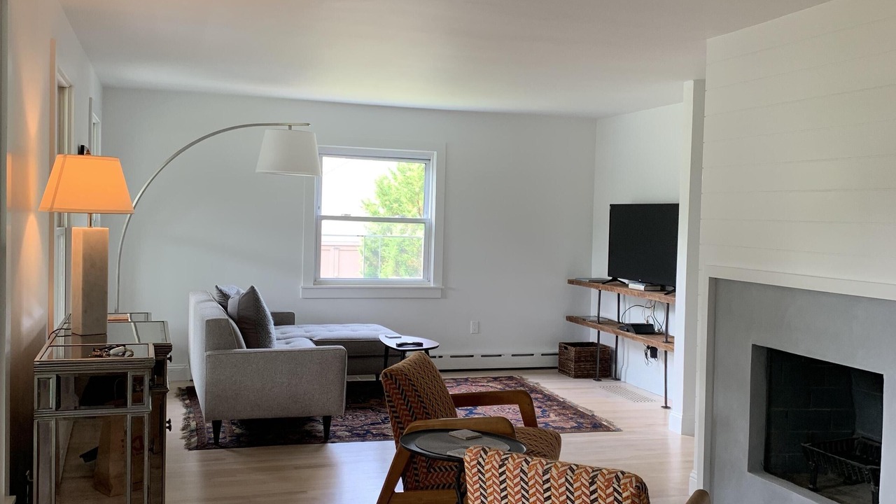 Photo of Livingroom in Fifth Ward