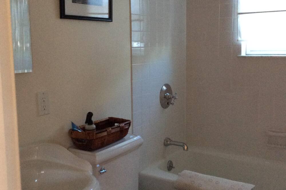 Photo of Bathroom in Rowayton