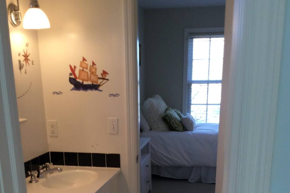 Photo of Bathroom in Rowayton