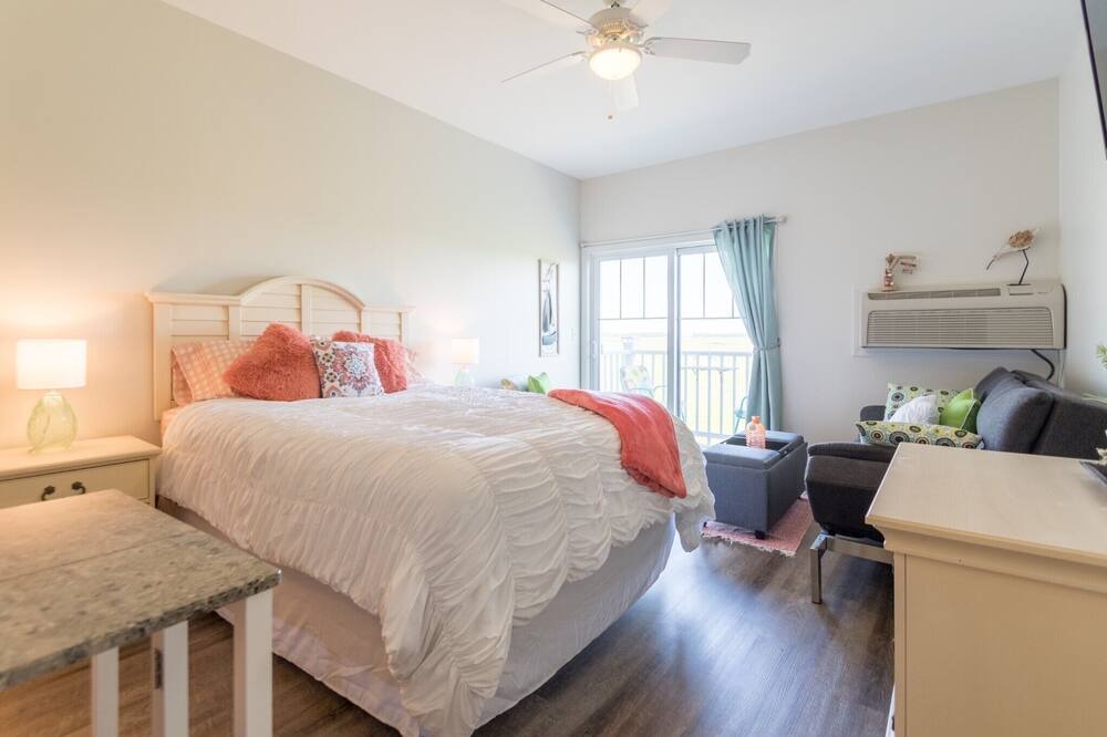 Photo of Bedroom in Seabrook