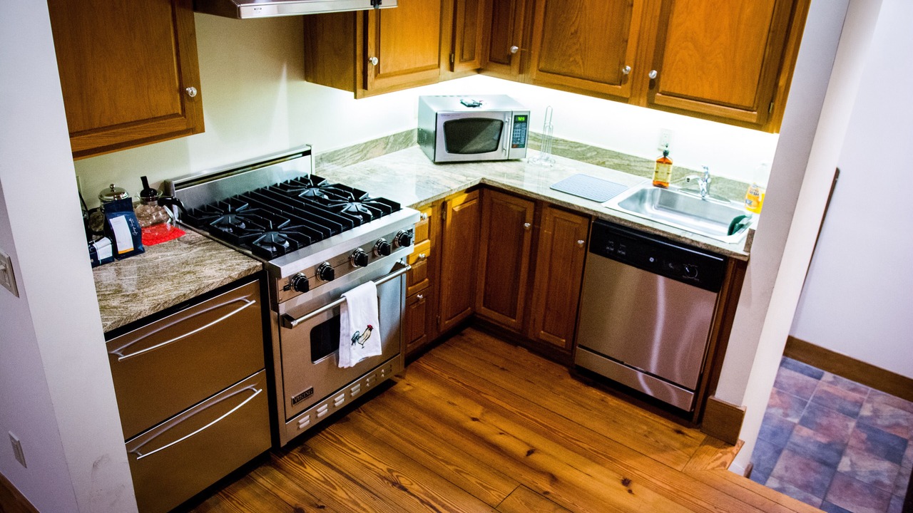Photo of Kitchen in Government Center