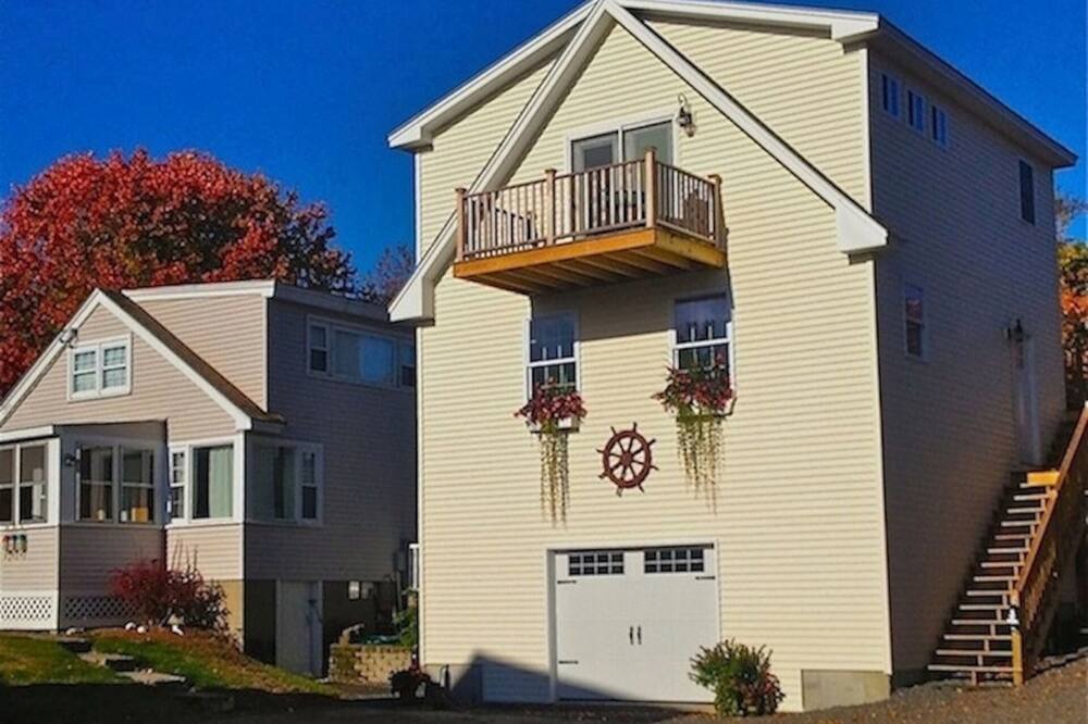 Photo of Outdoor in Scarborough