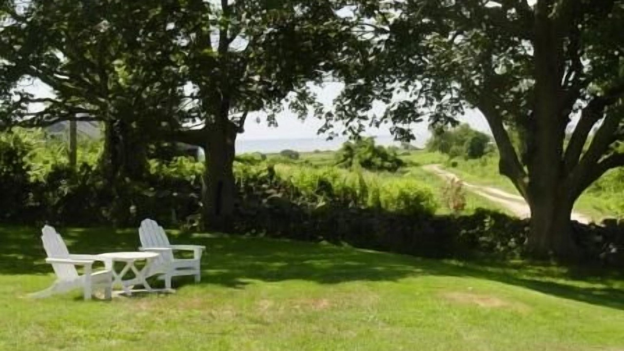 Photo of Outdoor in Tiverton