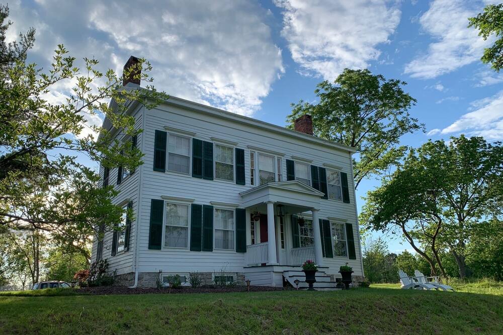 Photo of Outdoor in Hudson