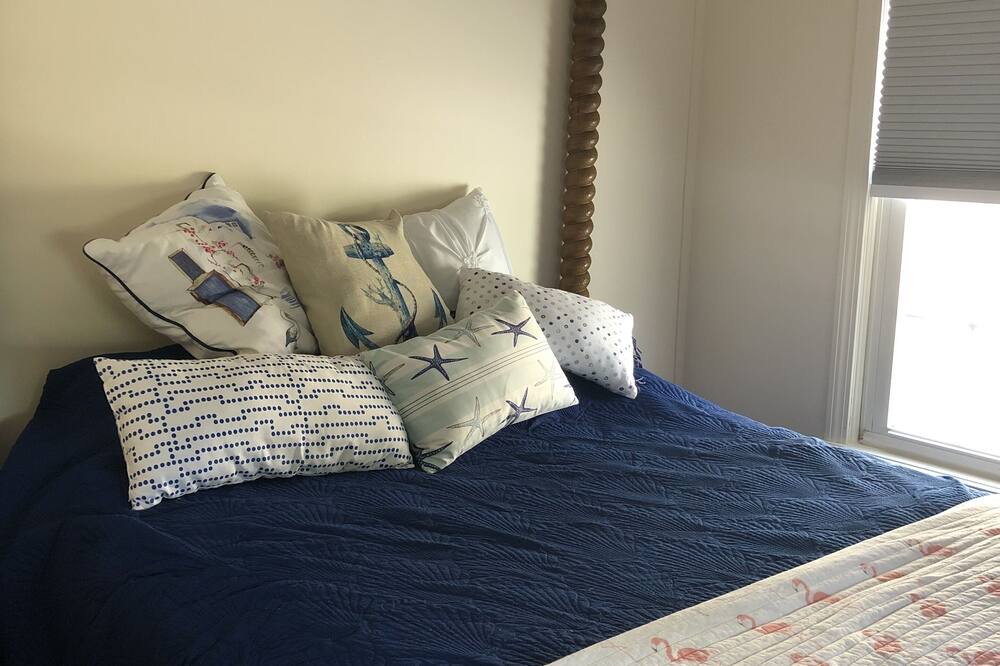 Photo of Bedroom in Narragansett Pier