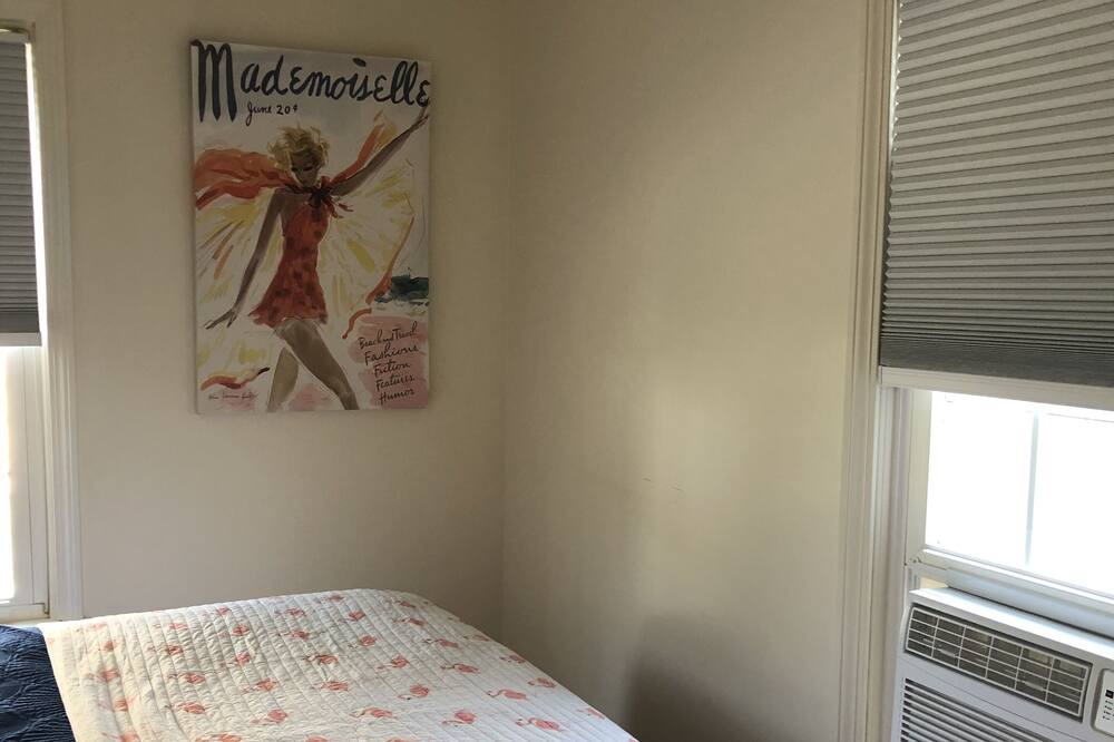 Photo of Bedroom in Narragansett Pier