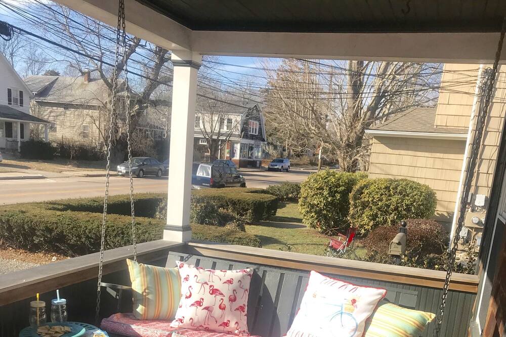 Photo of Patio Balcony in Narragansett Pier
