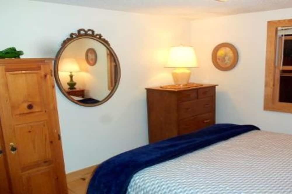 Photo of Bedroom in Silver Bay