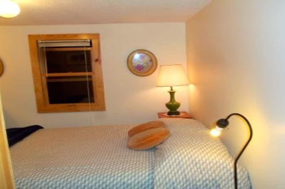 Photo of Bedroom in Silver Bay