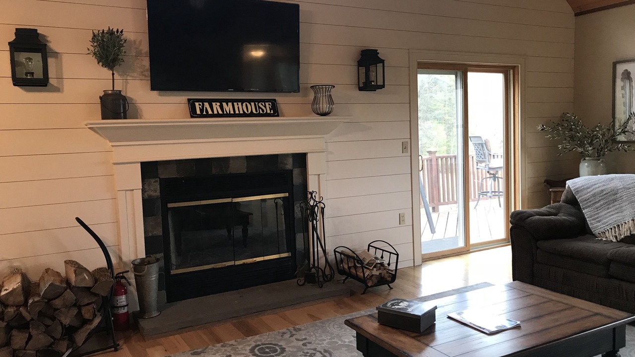 Photo of Livingroom in Hillsdale