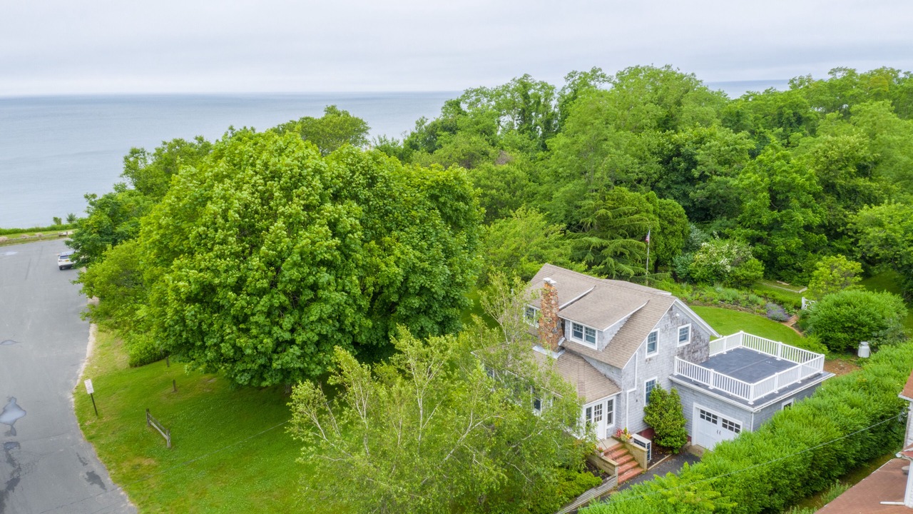 Photo of Outdoor in Greenport West