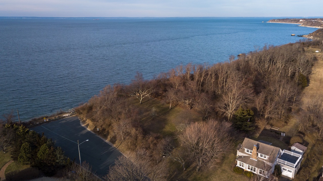 Photo of Outdoor in Greenport West