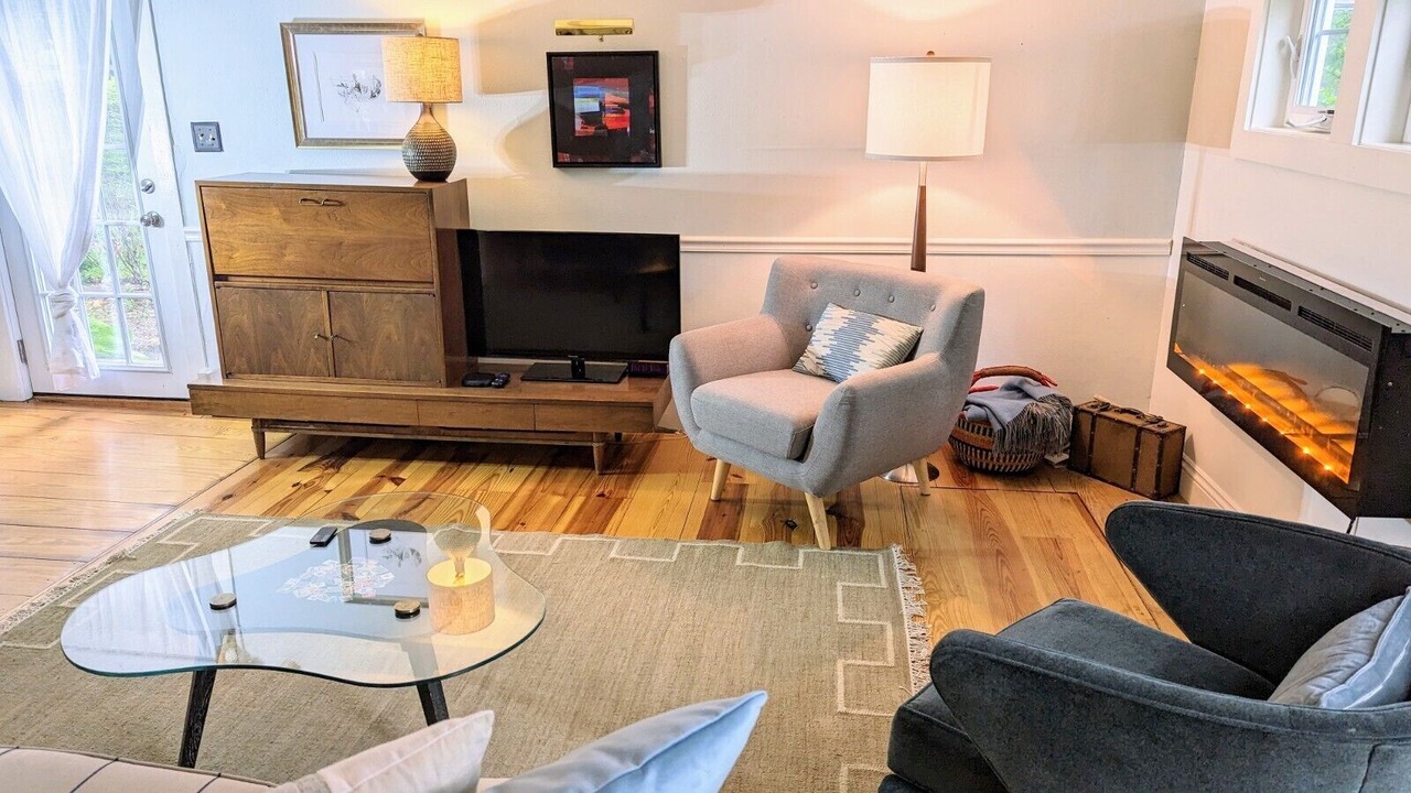 Photo of Livingroom in Tiverton