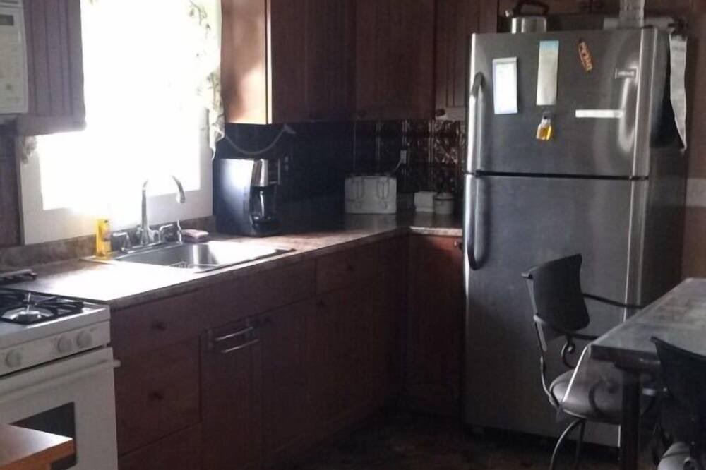 Photo of Kitchen in Misquamicut