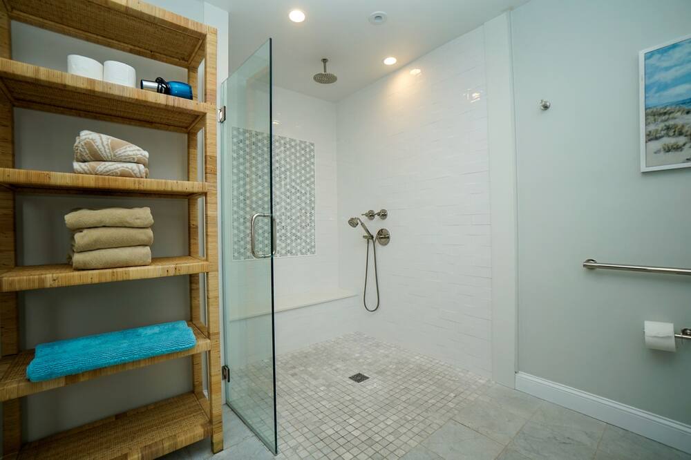 Photo of Bathroom in Easton's Point