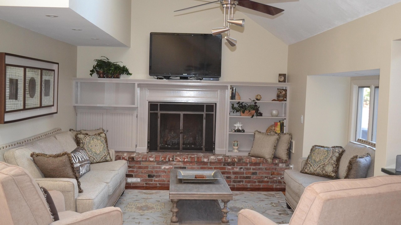 Photo of Livingroom in Center Ossipee