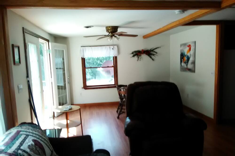 Photo of Livingroom in Otis