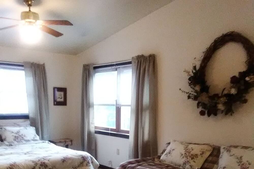 Photo of Bedroom in Otis