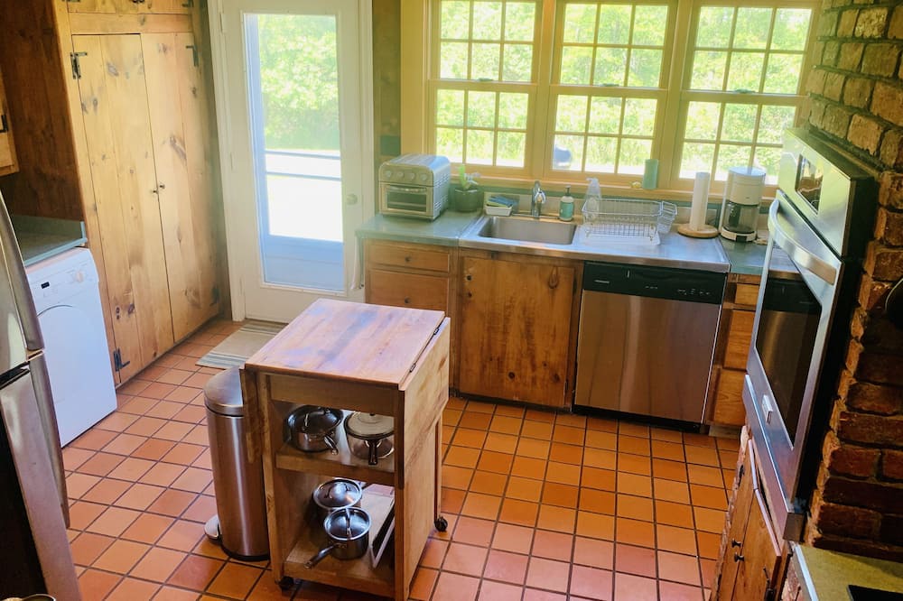 Photo of Kitchen in Aquinnah