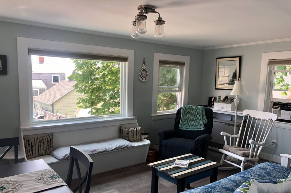 Photo of Livingroom in Scarborough