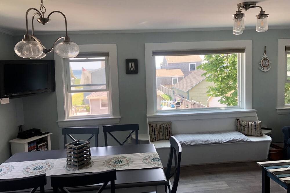 Photo of Livingroom in Scarborough