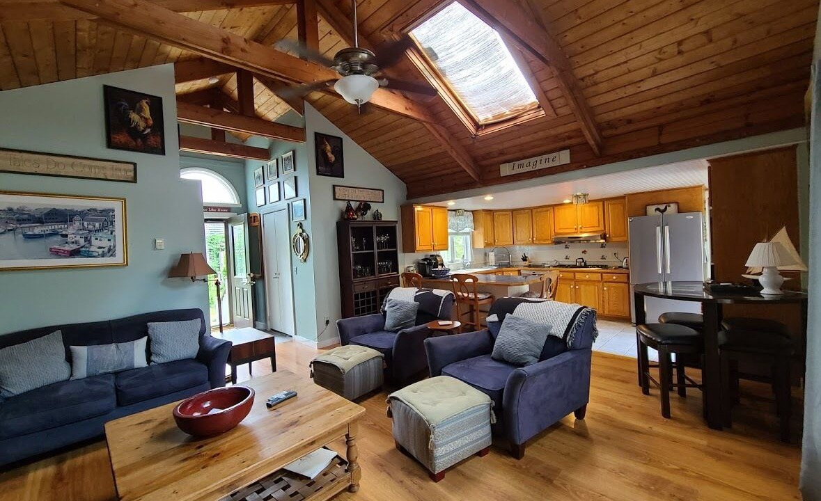 Photo of Livingroom in Oak Bluffs