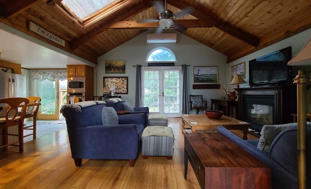Photo of Livingroom in Oak Bluffs