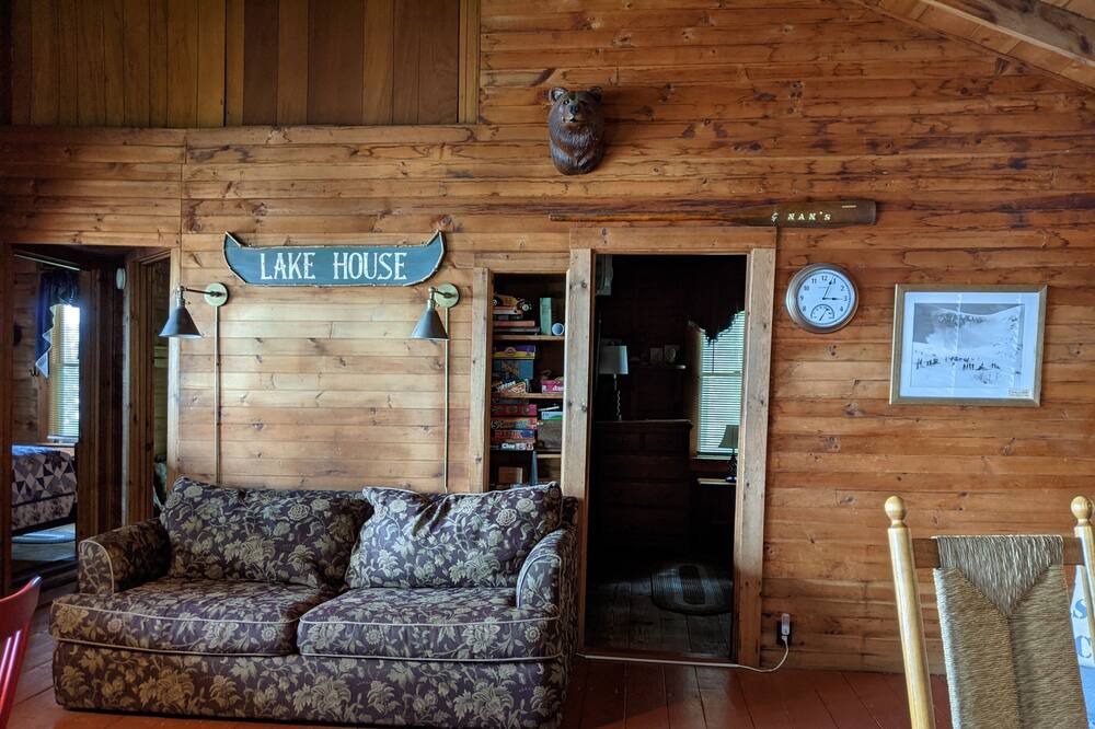 Photo of Livingroom in Center Ossipee