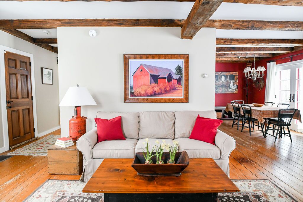 Photo of Livingroom in Stowe