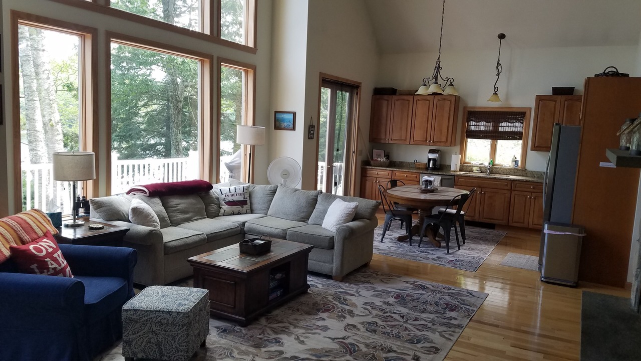 Photo of Livingroom in Wolfeboro