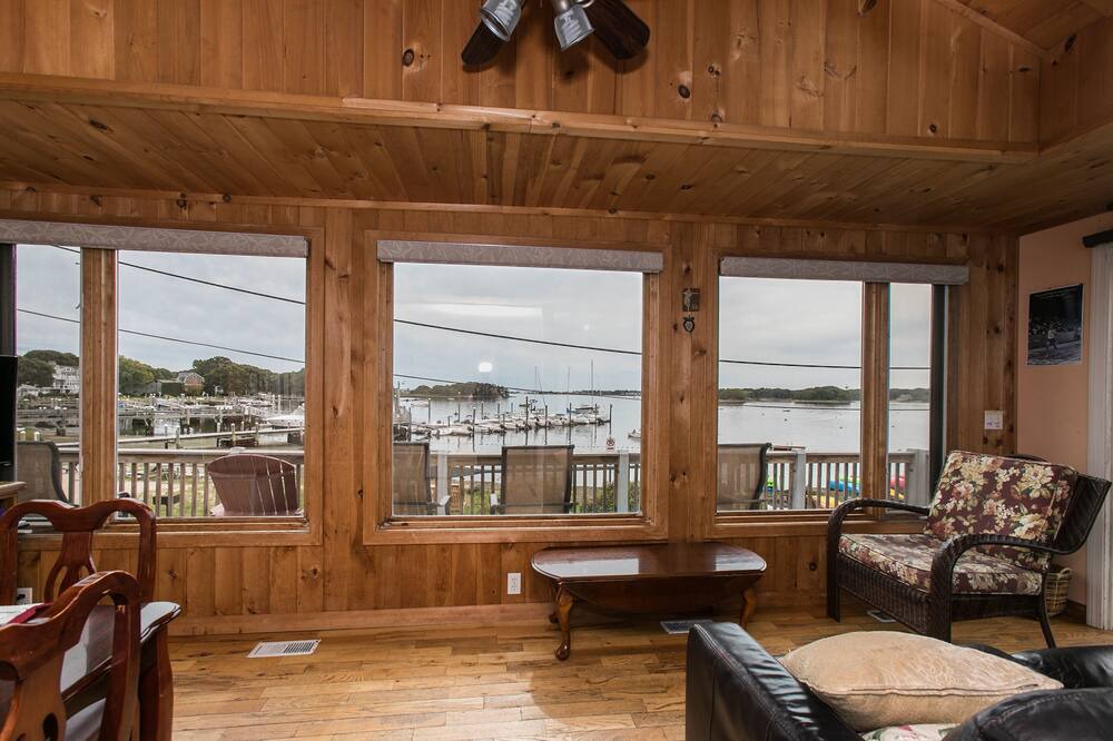 Photo of Bedroom in Narragansett