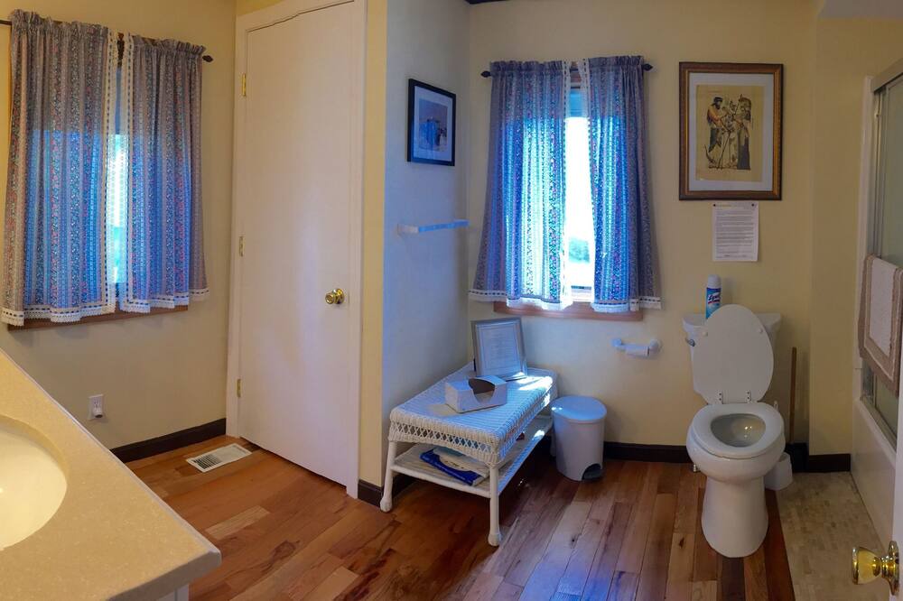 Photo of Bathroom in Narragansett