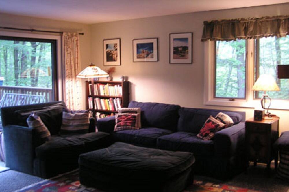 Photo of Livingroom in Williamstown