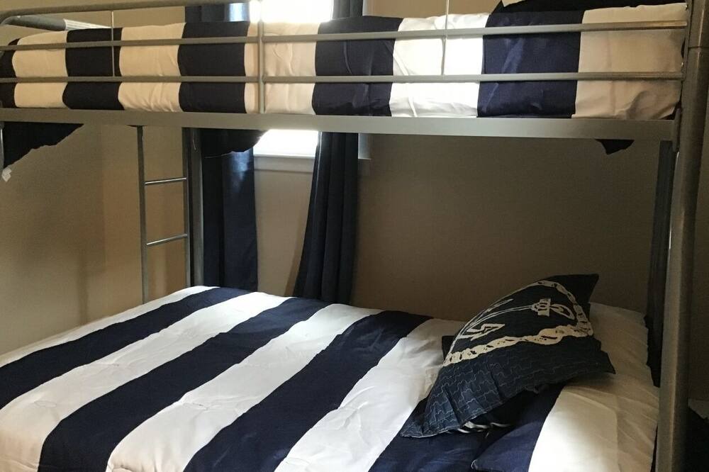 Photo of Bedroom in Narragansett