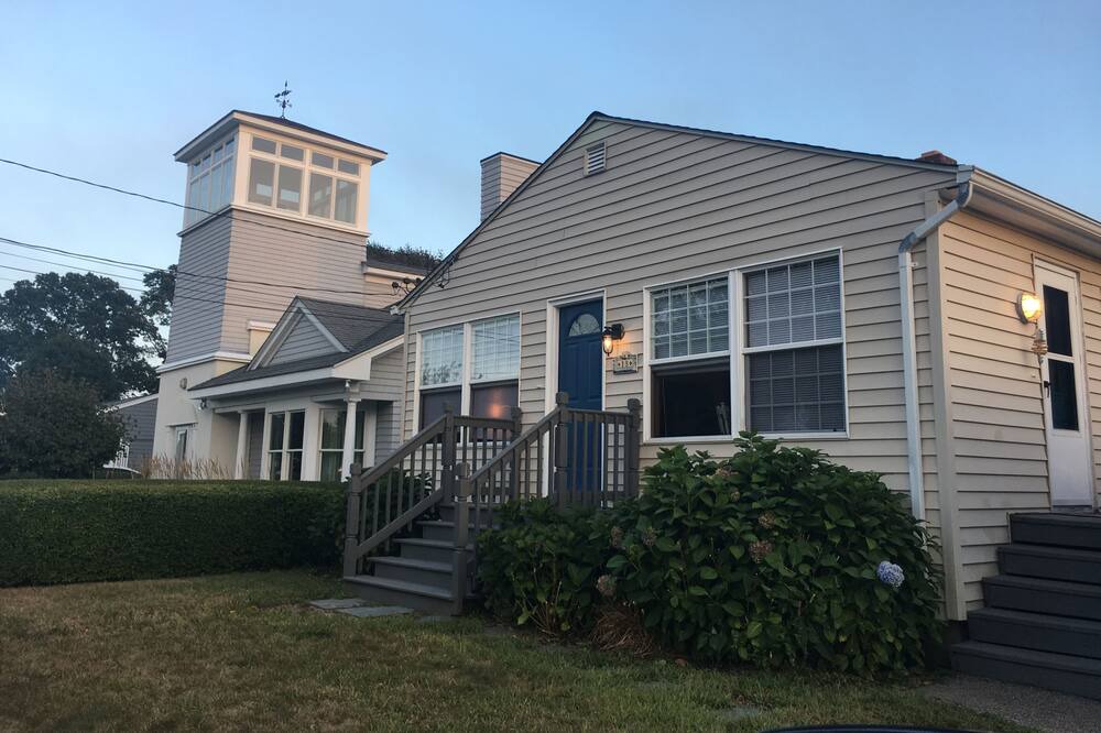 Photo of Others in Narragansett