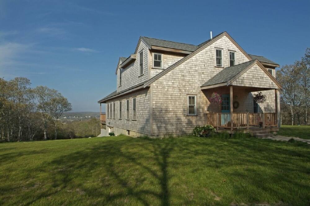 Photo of Others in Aquinnah