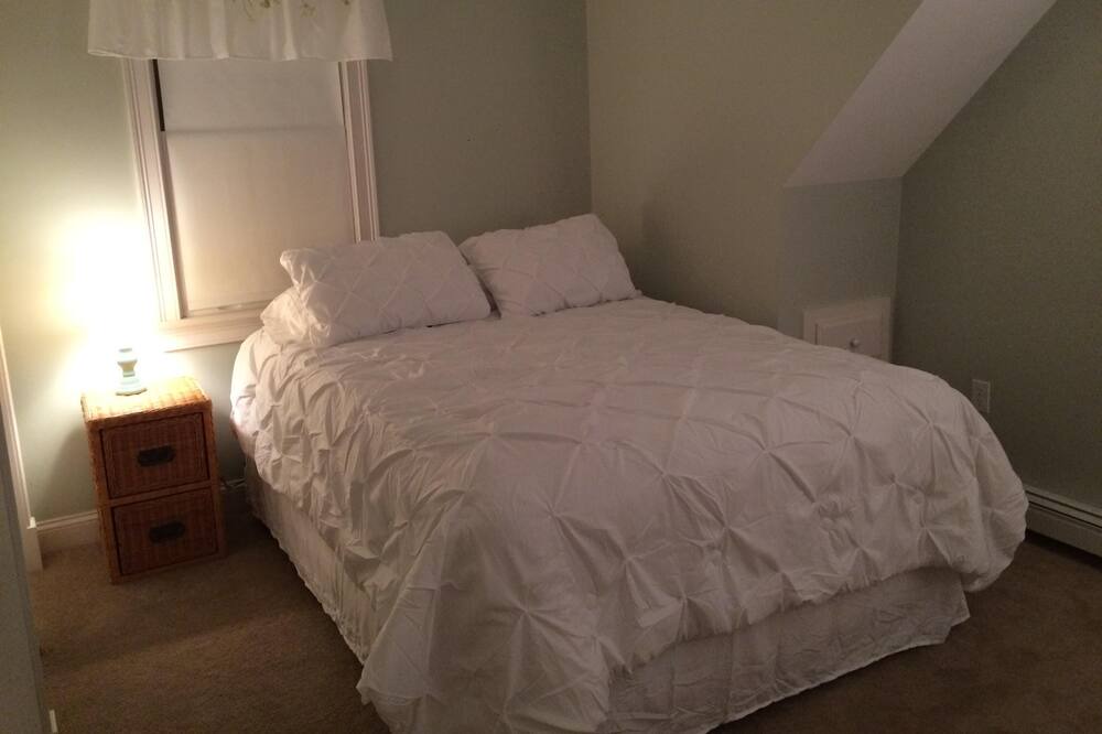 Photo of Bedroom in Brant Rock