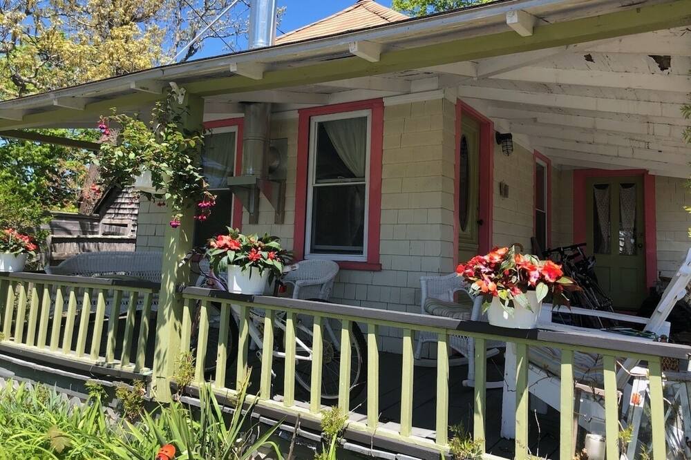 Photo of Outdoor in Oak Bluffs