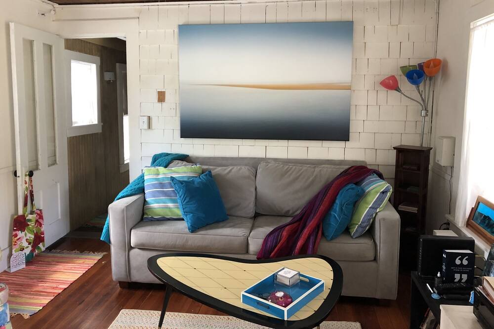 Photo of Livingroom in Oak Bluffs