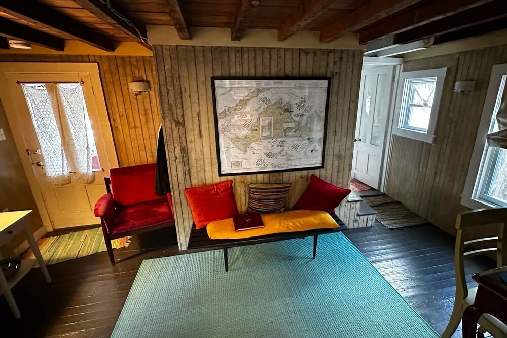 Photo of Bedroom in Oak Bluffs