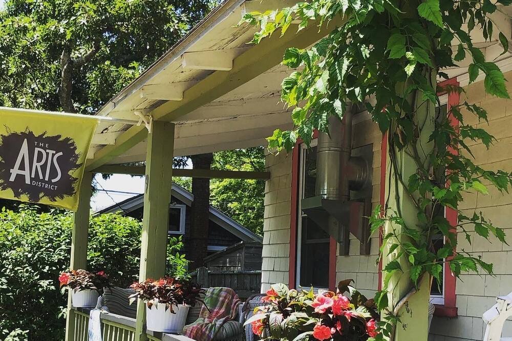 Photo of Others in Oak Bluffs