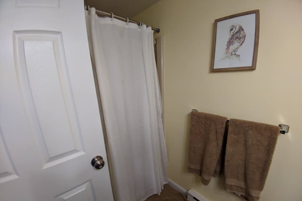 Photo of Bedroom in North Woodstock
