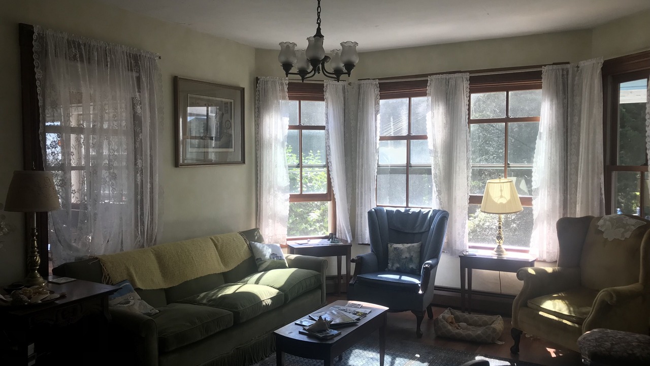 Photo of Livingroom in Watch Hill